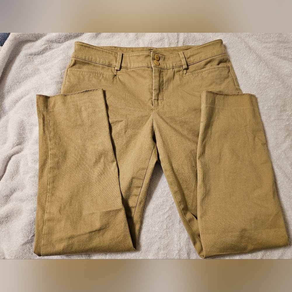 Chaps Khaki Pants. Size:10P.